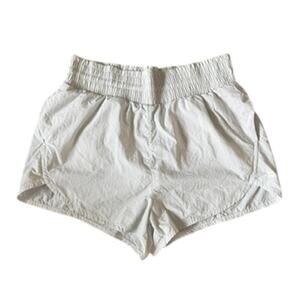 All in Motion Workout Shorts Size M Light Gray Active Wear 2.5 inch Inseam